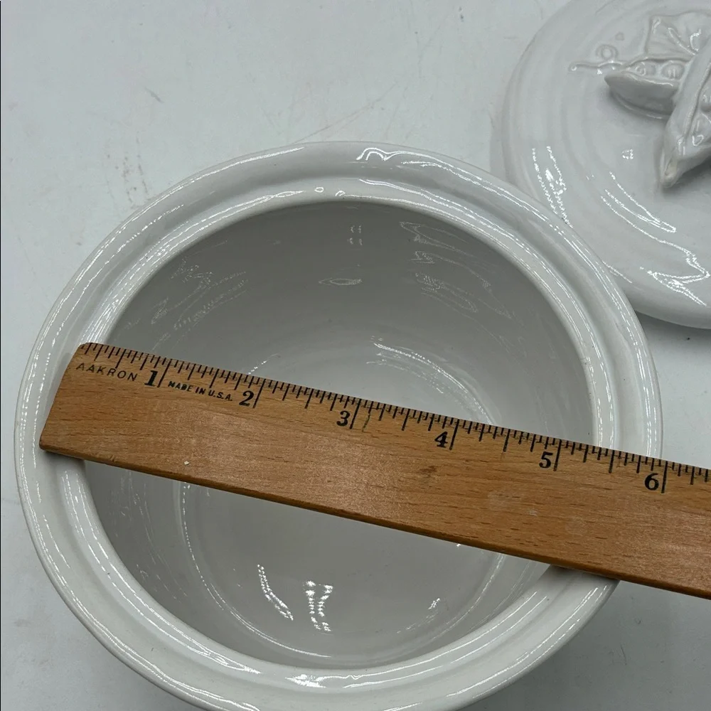 Williams Sonoma White Ceramic Lidded Bowl with Peapod Design